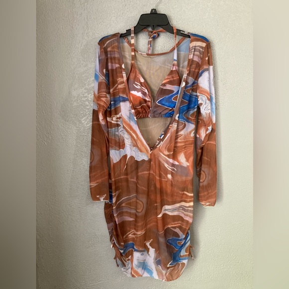 Sexy bikini - Picture 2 of 4